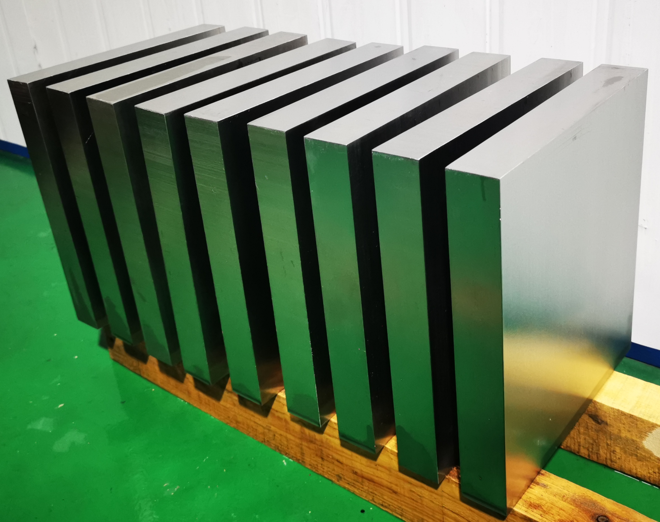 �Ѽ��ѺϽ�����/�ƺ�/���廯ѧ�ɷ�/�����¶ȼ�����ǿ�ȶ��ձ�